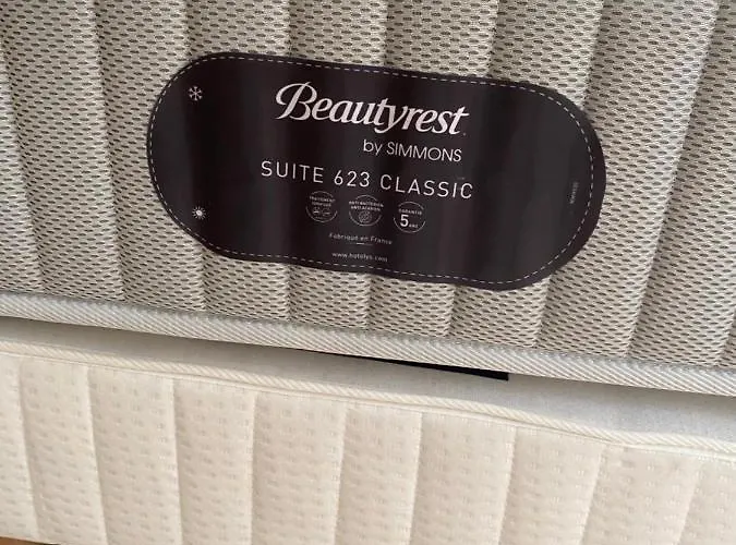 / Maison Entierement Renovee A 100 M Des Plages * Γκρανβίλ