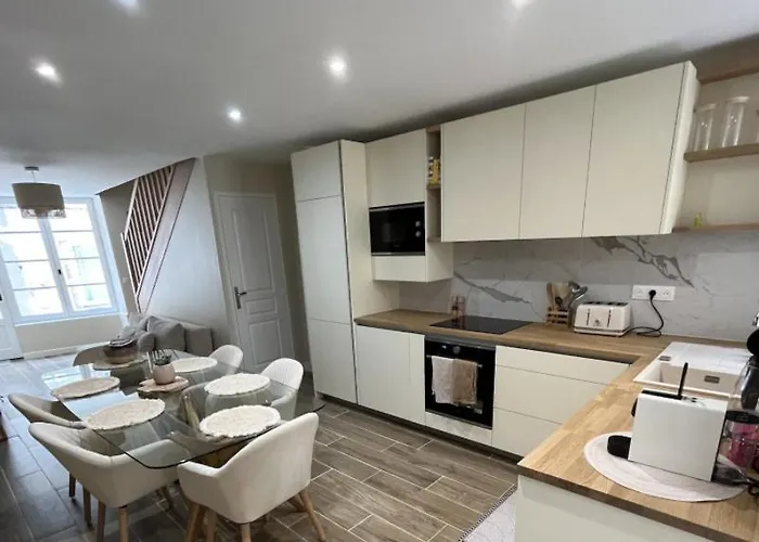 / Maison Entierement Renovee A 100 M Des Plages * Γκρανβίλ