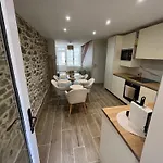 / Maison Entierement Renovee A 100 M Des Plages 別荘