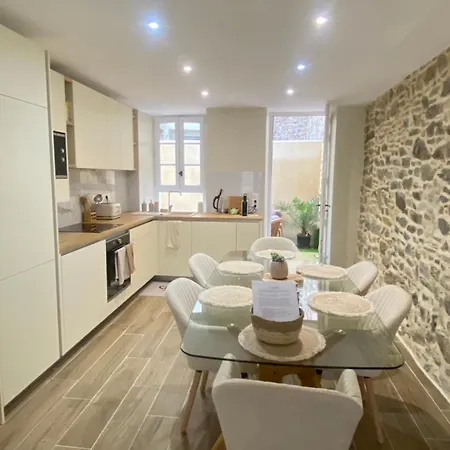 / Maison Entierement Renovee A 100 M Des Plages 度假居 *