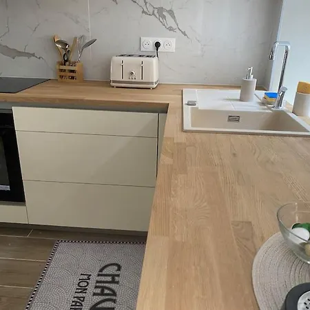 / Maison Entierement Renovee A 100 M Des Plages 度假居 格朗维尔