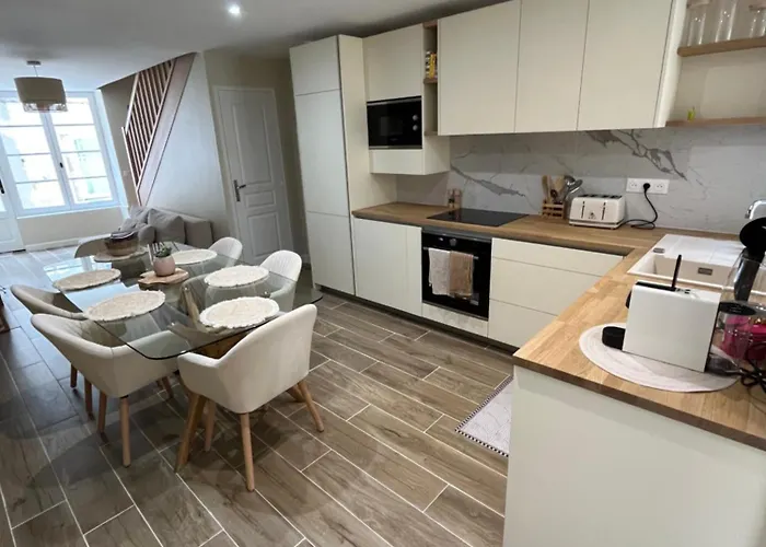 / Maison Entierement Renovee A 100 M Des Plages * Granville