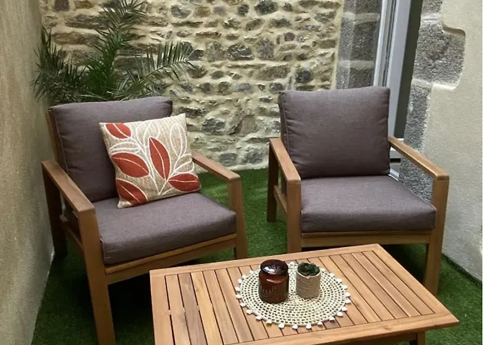 / Maison Entierement Renovee A 100 M Des Plages *